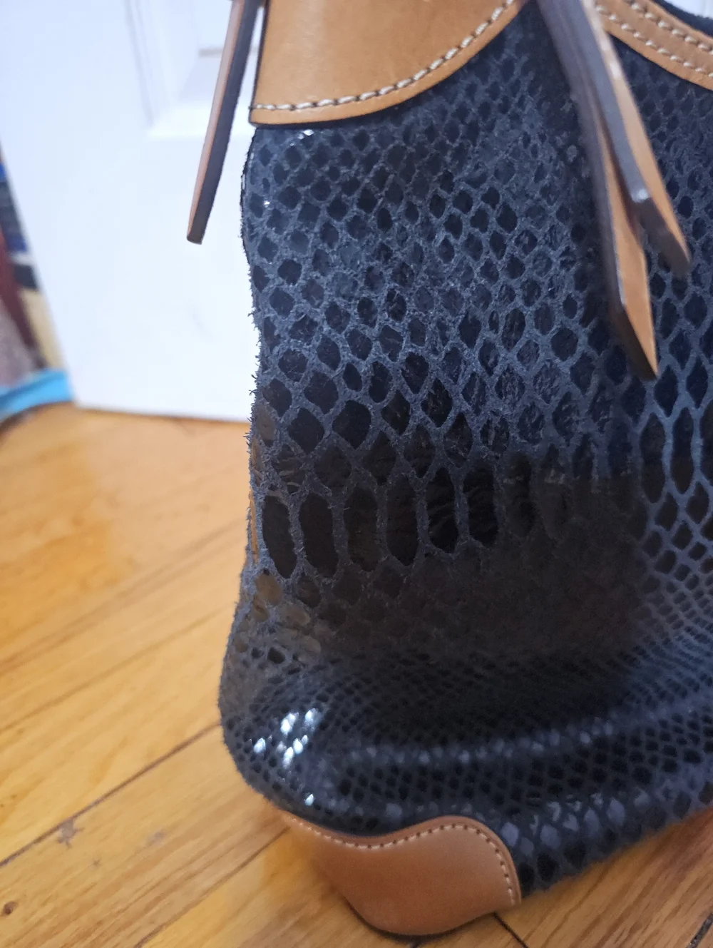 DOONEY & BOURKE ERICA HOBO BAG BLACK W/Coin Purse & Key Ring